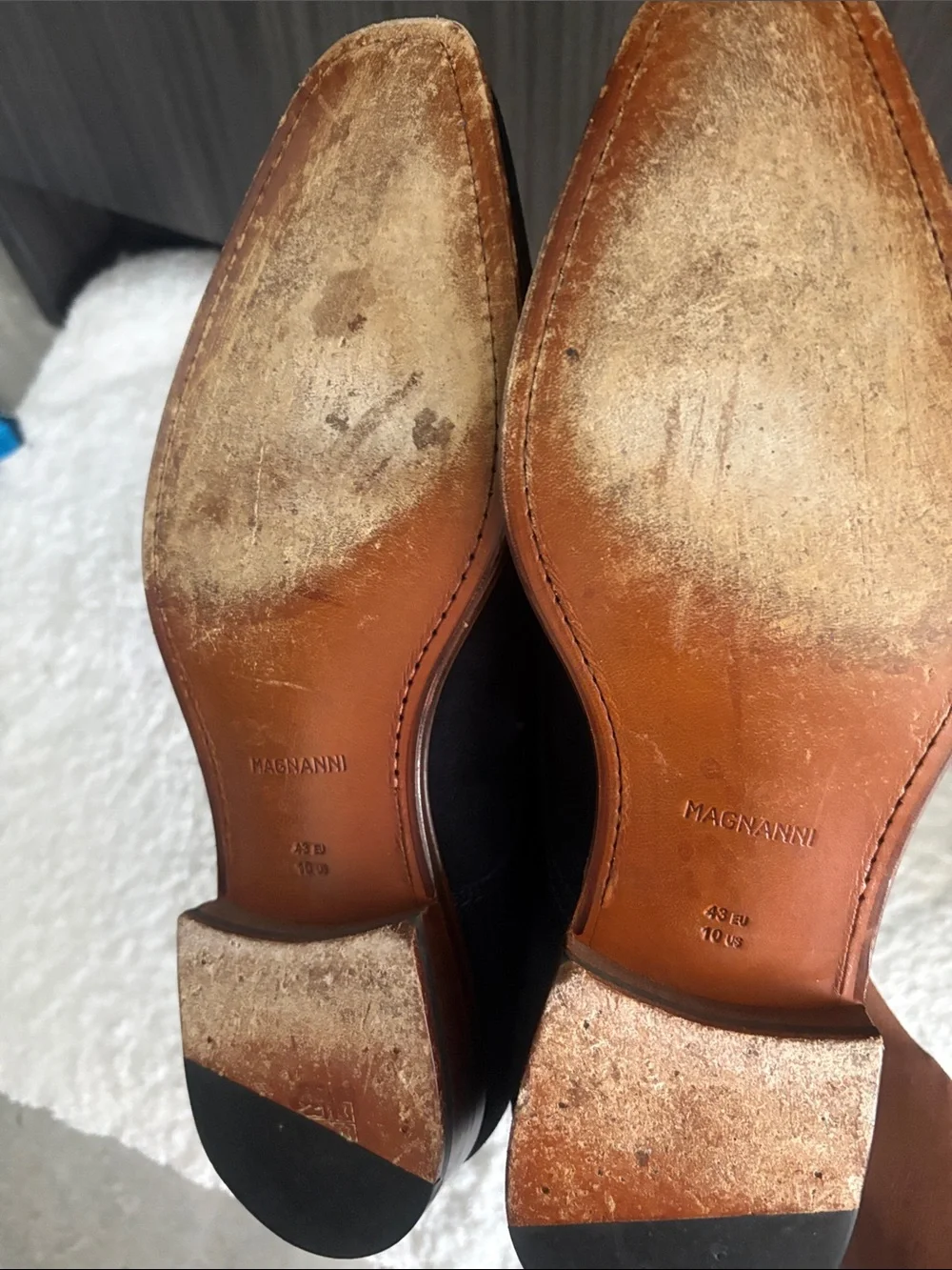 Magnanni refined navy